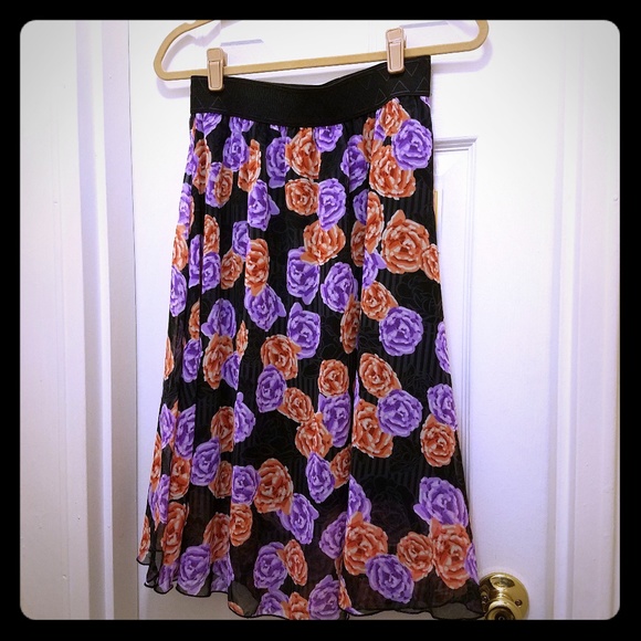 LuLaRoe Dresses & Skirts - Lularoe Lola Skirt